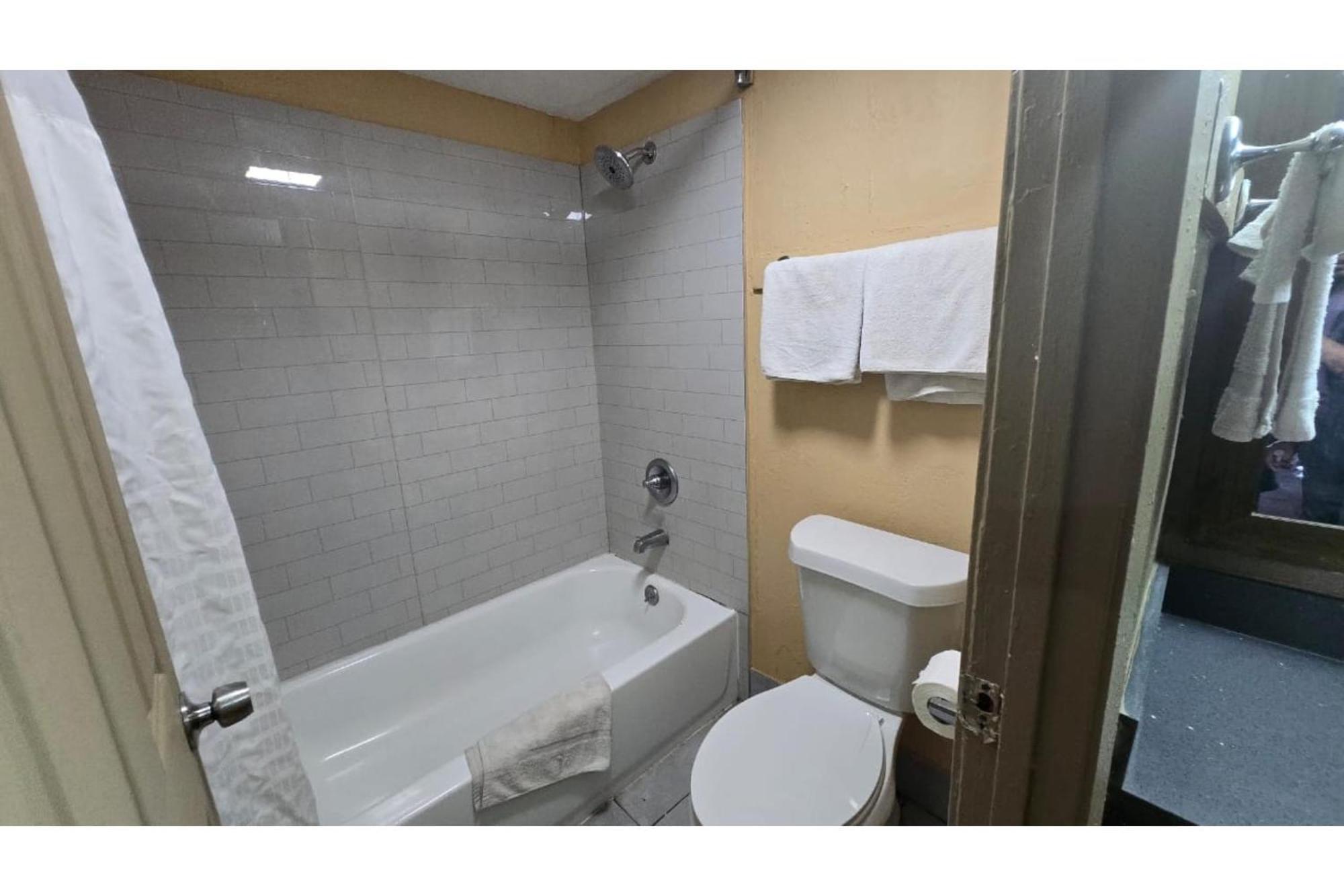Diamond Inn Motel By Oyo Jackson Hwy 80- I-20 Ngoại thất bức ảnh
